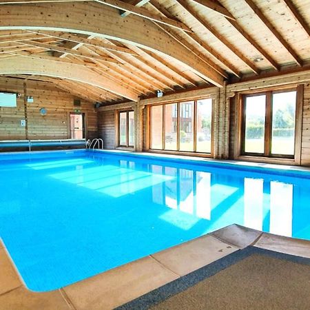 The Victorian Barn, Self-Catering Holidays With Pool And Hot Tubs, Dorset Woolland Exterior photo