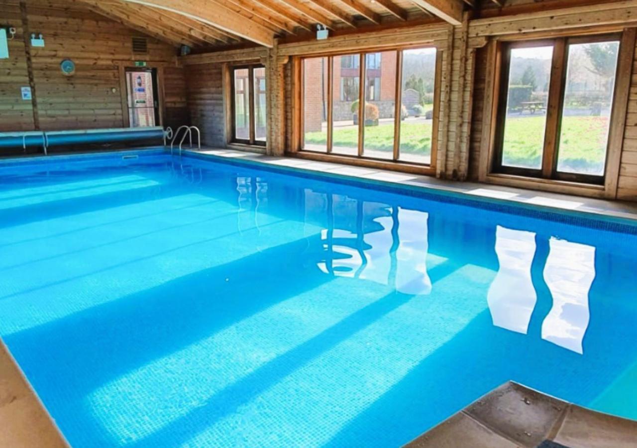 The Victorian Barn, Self-Catering Holidays With Pool And Hot Tubs, Dorset Woolland Exterior photo