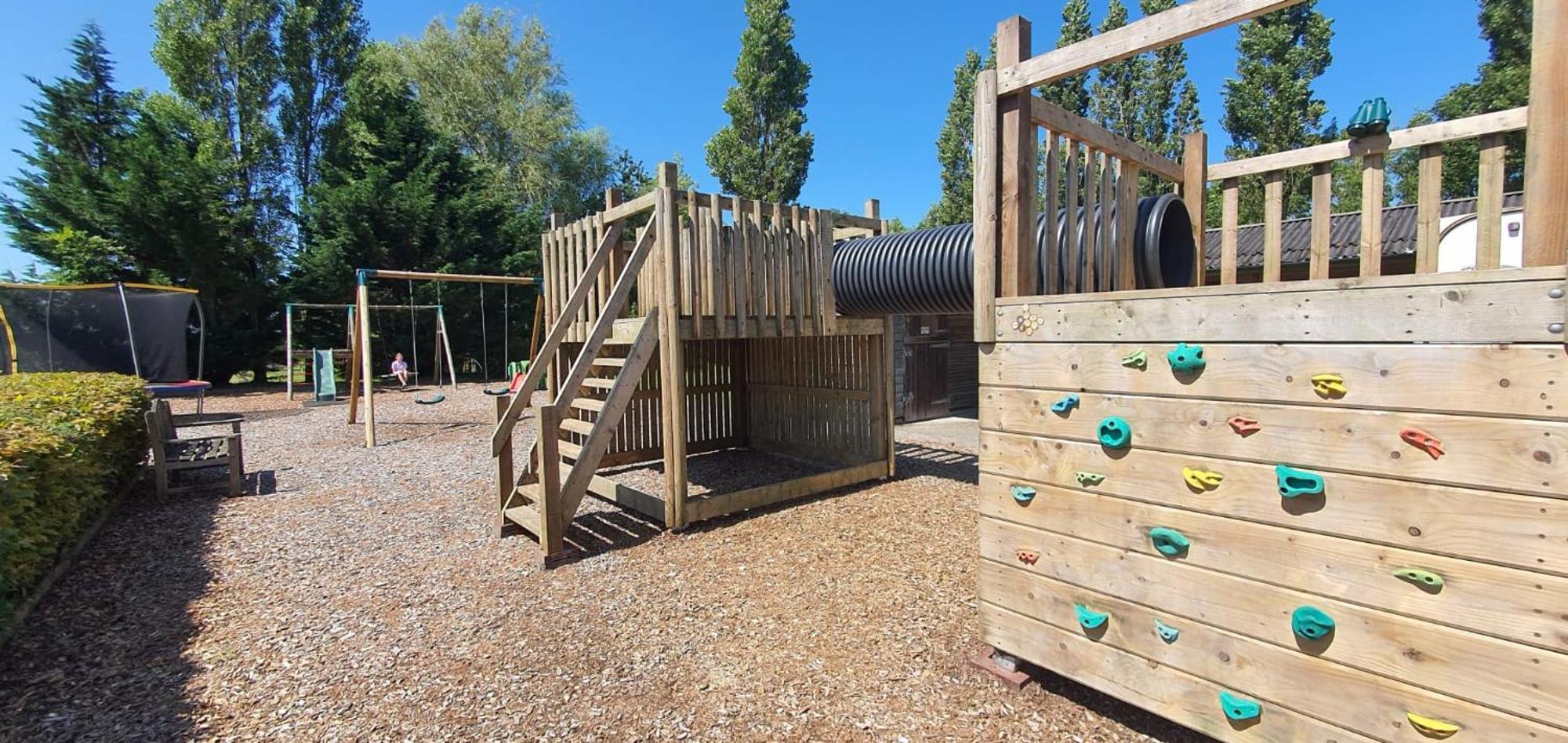 The Victorian Barn, Self-Catering Holidays With Pool And Hot Tubs, Dorset Woolland Exterior photo