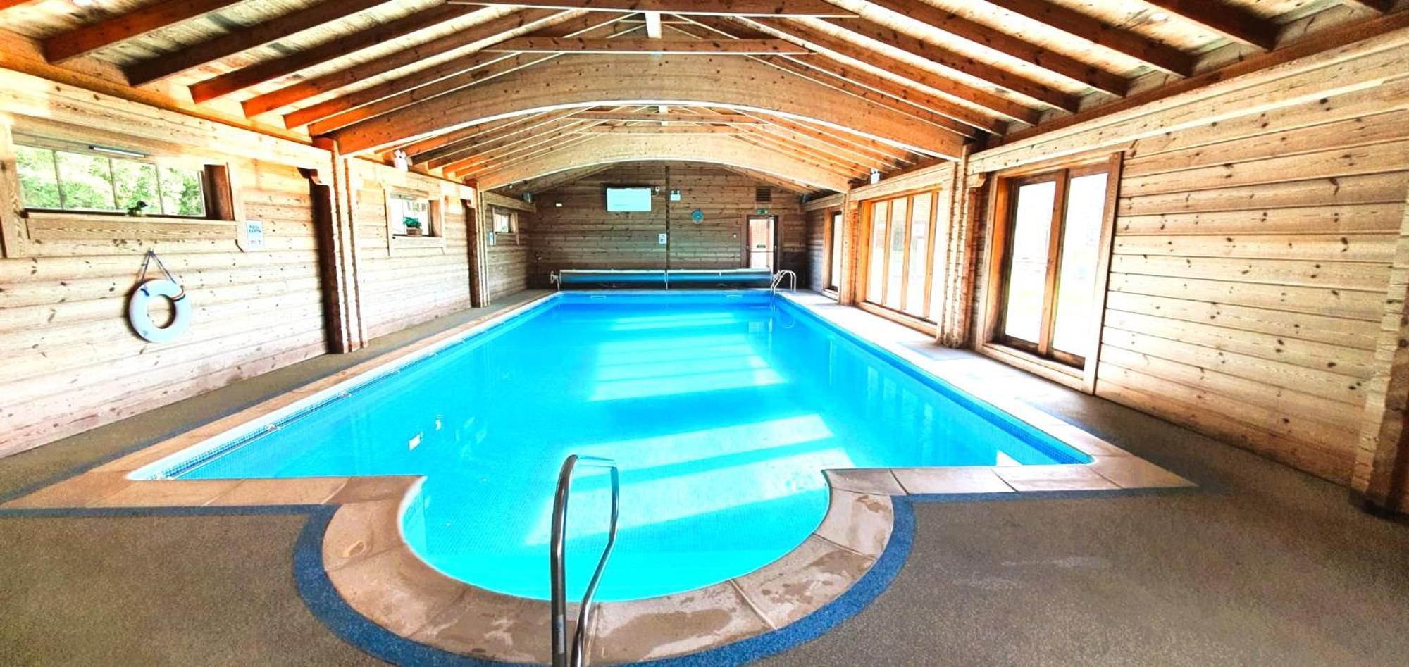 The Victorian Barn, Self-Catering Holidays With Pool And Hot Tubs, Dorset Woolland Exterior photo