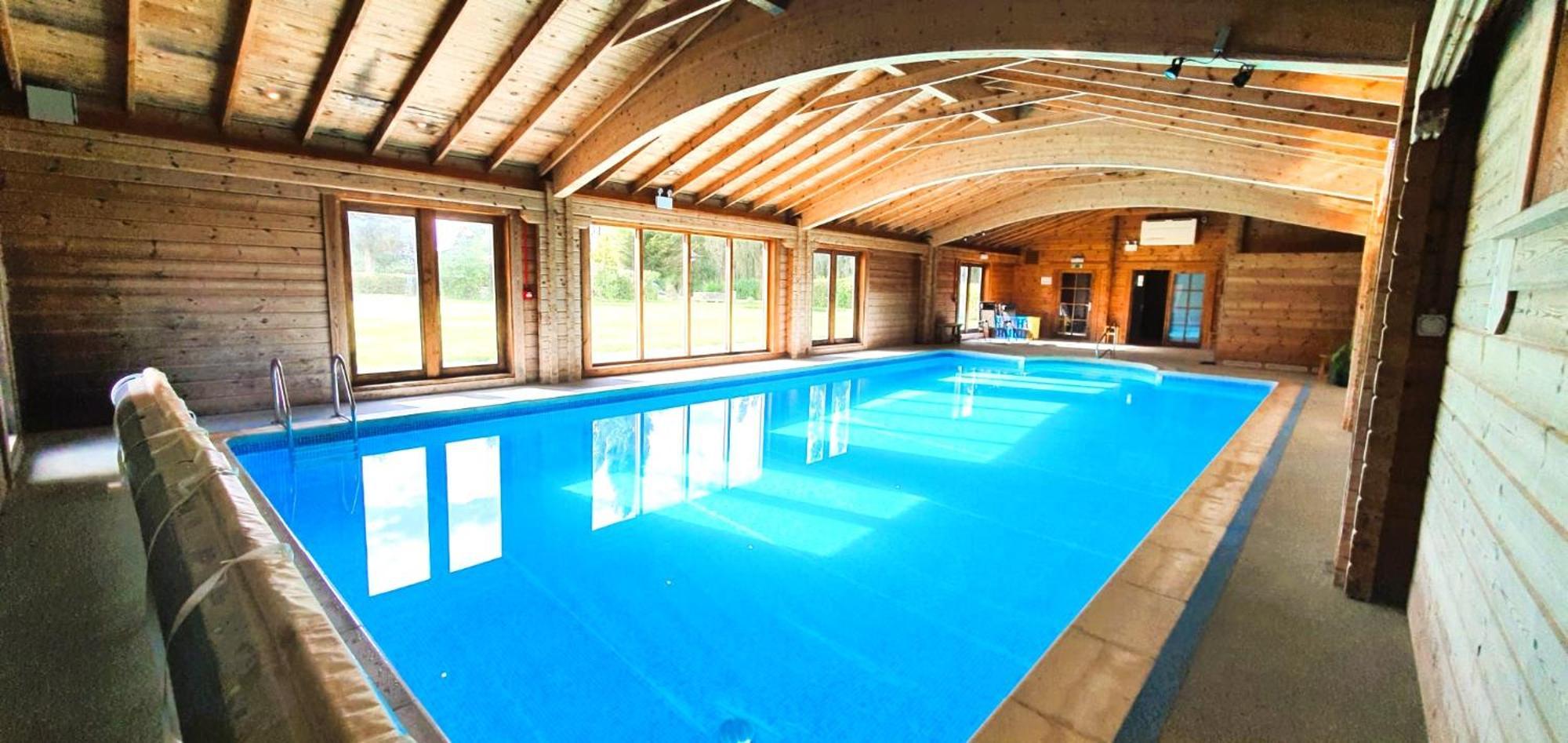 The Victorian Barn, Self-Catering Holidays With Pool And Hot Tubs, Dorset Woolland Exterior photo