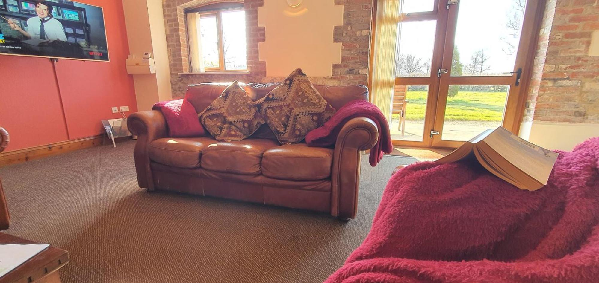 The Victorian Barn, Self-Catering Holidays With Pool And Hot Tubs, Dorset Woolland Exterior photo